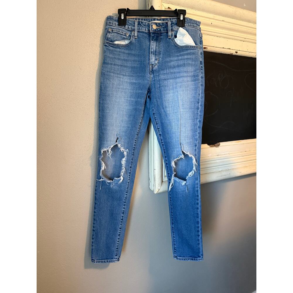 Levi's 721 High Rise Distressed Skinny Jeans 28